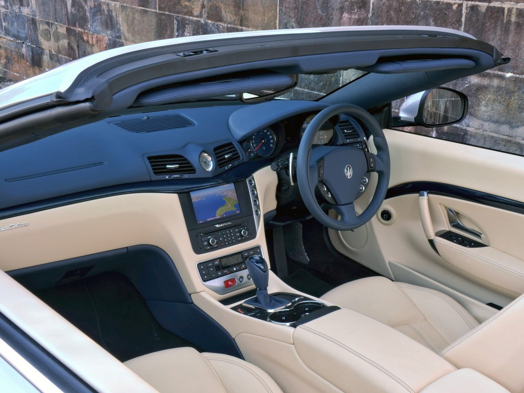 Maserati GranCabrio 4.7 V8